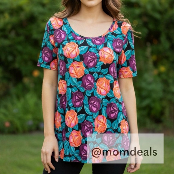 LuLaRoe Tops - NWT LulaRoe PerfectT Swing Top Tunic Half Sleeve Loose Fit Stretchy Soft Floral
